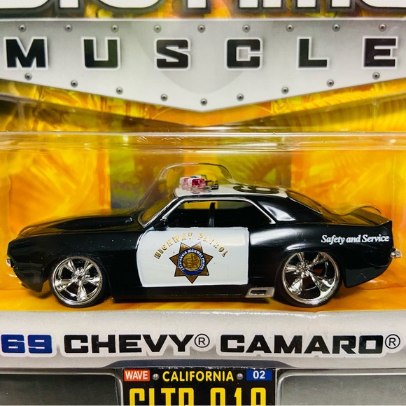Dub City Big Muscle 69 Chevy Camaro Jada Toys - Picture 7 of 8